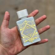 Lattafa HONOR & GLORY 100ml 香水 Amazon.com : Lattafa Bade'e Al Oud Honor & Glory - Fruity