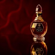 Mukhallat Dahn Al Oudh Moattaq Ajmal perfume - a fragrância