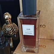 Cuir Sublime Oud Yves Saint Laurent perfume - a new fragrance for