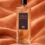 Daim Blond Serge Lutens 香水- 一款2004年中性香水