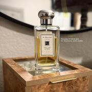 Sweet Lime & Cedar Jo Malone London perfume - a fragrance for