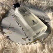 Delilah Blanc Maison Alhambra 香水 - 2024年の女性用 フレグランス