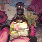 sjp lovely fragrantica