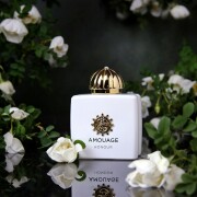 Honour Woman Amouage 香水- 一款2011年女用香水