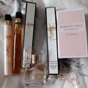Libre L'Eau Nue Yves Saint Laurent 香水 - 2025年の女性用 新着