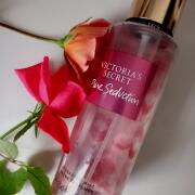 Victoria’s Secret (pure seduction) VICTORIA'S SECRET PURE SEDUCTION RUNWAY SHINE 2024 FASHION