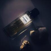 Comète Chanel perfume - a new fragrance for women and men 2024