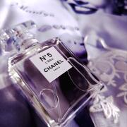 Chanel No 5 L'Eau Chanel perfume - a fragrance for