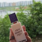 Photo by TasniaTanisha