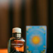 Dolce and gabbana hotsell light blue sun fragrantica