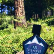 L'Air Des Alpes Suisses Tauer Perfumes 香水- 一款