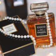 香水(女性用) CHANEL COCO EAU DE PARFUM Amazon.com: Chanel Coco Edp Vapo 35 毫升: 美容與個人護理