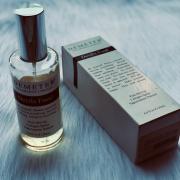 Photo by Martin Nguyen