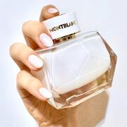 Signature Montblanc perfume - a fragrance for women 2020