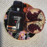 L'Interdit Eau de Parfum Rouge Givenchy 香水- 一款2021年女用香水