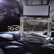 Dahlia Noir Eau de Toilette Givenchy perfume - a fragrance for